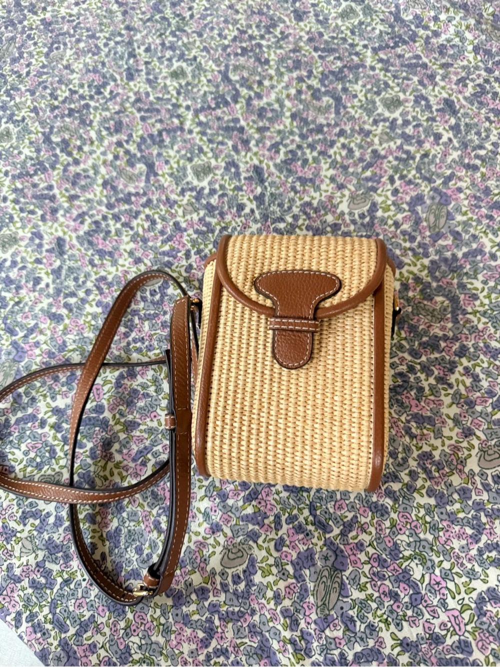 Jjill Mini NWOT Straw /Leather Crossbody Purse. Adjustable strap. Never used